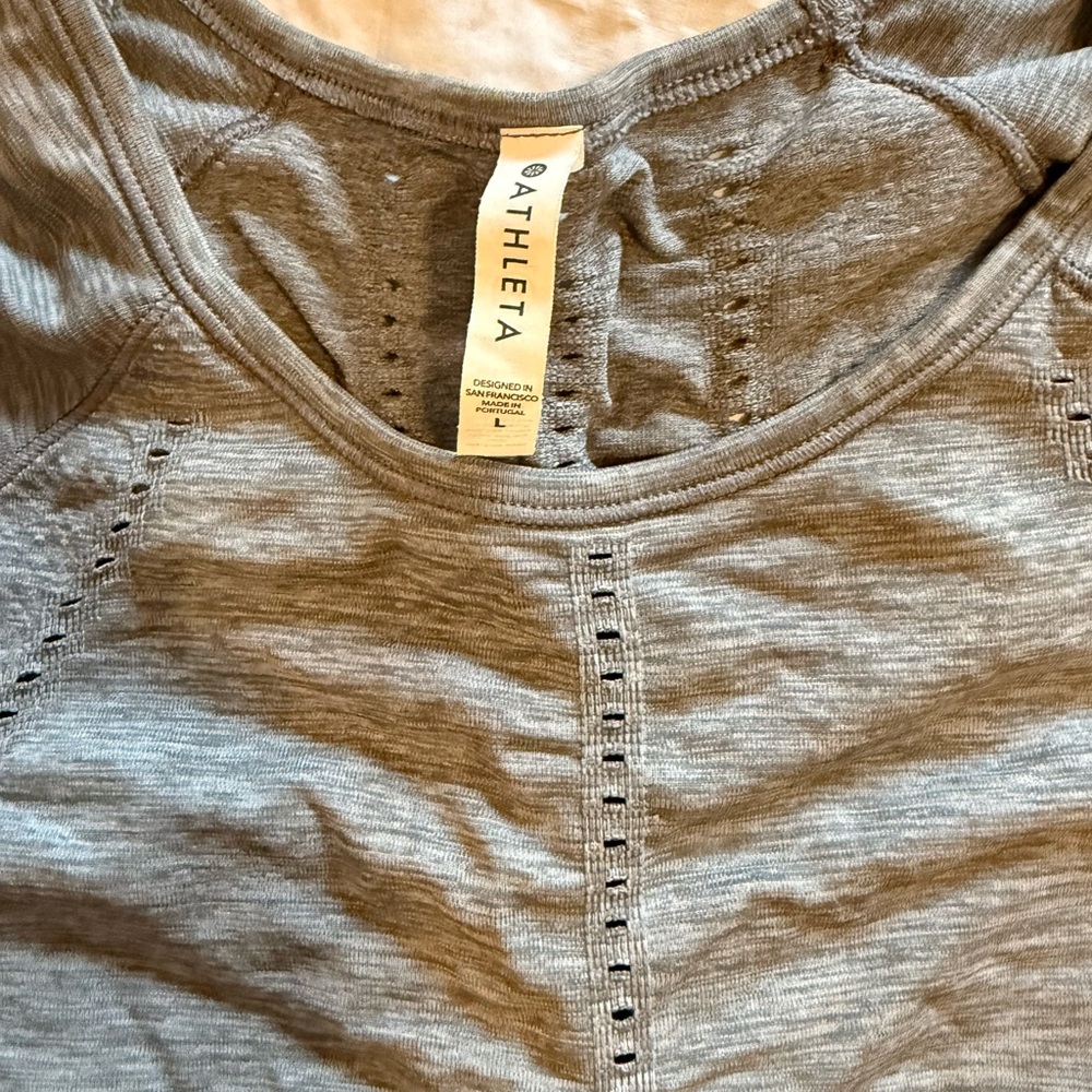 Athleta Heather Gray Long Sleeve Top